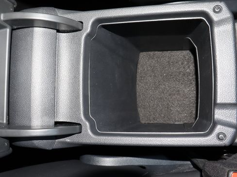 Used 2024 Volkswagen Tiguan Wolfsburg Edition image 26