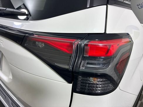 Used 2025 Subaru Forester Premium w/ Convenience Package #2 AWD/4WD image 32