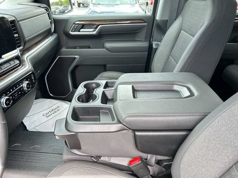 Used 2026 GMC Sierra 1500 Elevation w/ Elevation Select Package AWD/4WD image 32