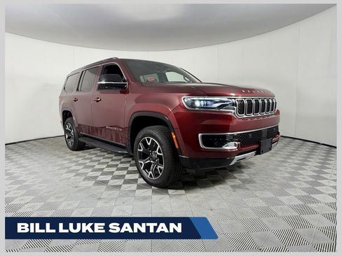 Used 2023 Jeep Wagoneer Series III w/ Preferred Equipment Group AWD/4WD image 1