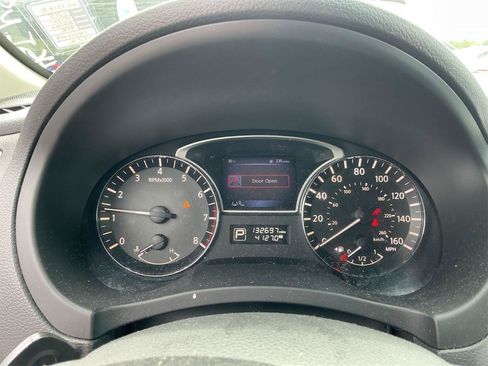 Used 2015 Nissan Altima 2.5 SL w/ Technology Package FWD image 13