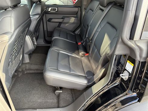 New 2025 Ford Bronco Badlands image 33