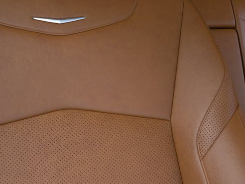 Certified 2023 Cadillac XT4 Premium Luxury w/ Enhanced Visibility Package AWD/4WD image 21