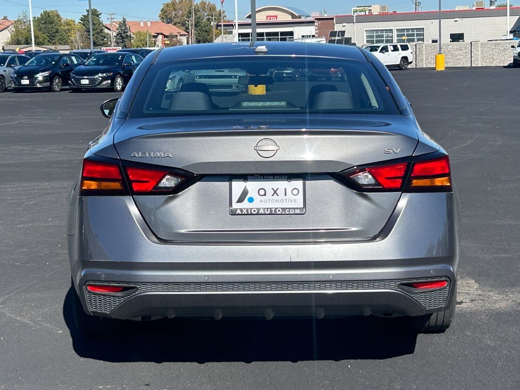 Used 2024 Nissan Altima 2.5 SV FWD image 5