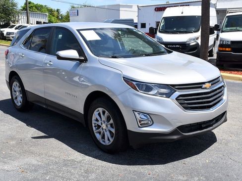 Used 2021 Chevrolet Equinox LT w/ Driver Convenience Package image 1
