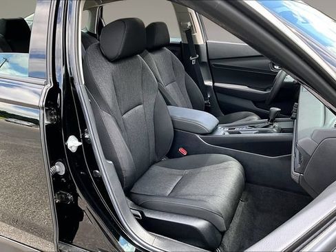 Used 2023 Honda Accord EX image 25