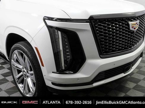 Used 2025 Cadillac Escalade ESV Sport Platinum image 44