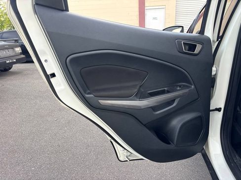 Used 2021 Ford EcoSport SE w/ SE Convenience Package FWD image 13
