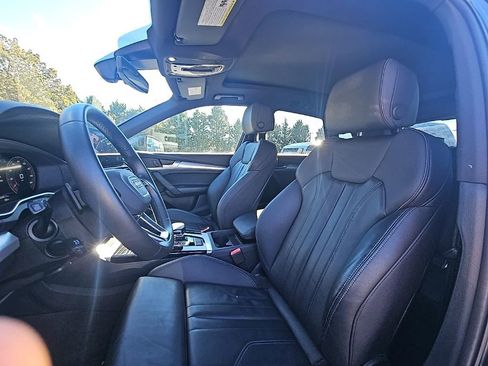 Used 2025 Audi Q5 2.0T Premium image 12