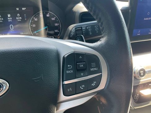 Used 2021 Ford Explorer XLT w/ Class III Trailer Tow Package AWD/4WD image 5