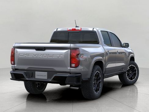 Used 2026 Chevrolet Colorado Z71 w/ Technology Package AWD/4WD image 4