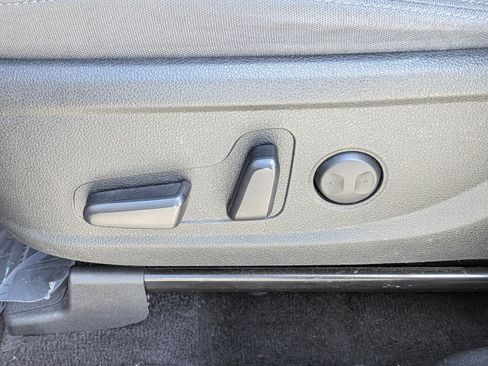 Used 2022 Hyundai Santa Fe SEL FWD image 19