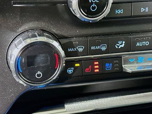 Certified 2021 Ford F150 Lariat w/ Equipment Group 502A High image 30