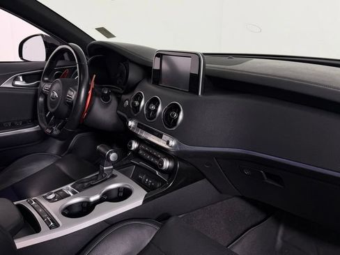 Used 2018 Kia Stinger GT AWD/4WD image 32