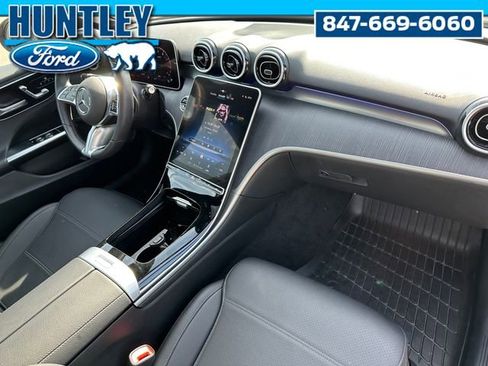Used 2025 Mercedes-Benz C 300 4MATIC Sedan image 11