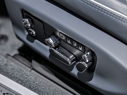 Used 2024 Bentley Continental GT image 31