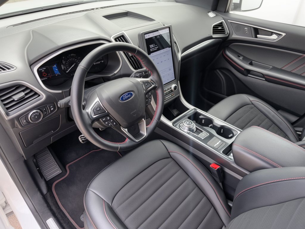 Used 2021 Ford Edge ST-Line FWD image 4