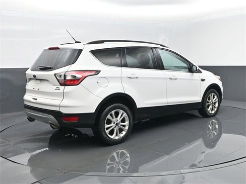 Used 2017 Ford Escape SE w/ Equipment Group 201A image 27