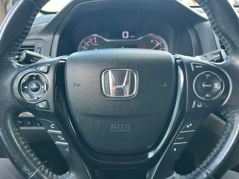 Used 2016 Honda Pilot Touring image 22