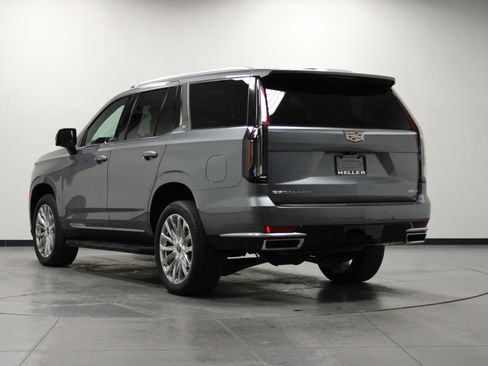 Used 2021 Cadillac Escalade Premium Luxury AWD/4WD image 6