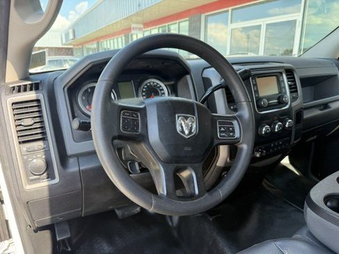 Used 2018 RAM 5500 Tradesman w/ Power & Remote Entry Group RWD image 27