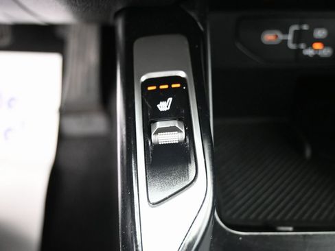 Used 2024 Kia Sorento S image 29