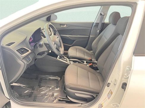Used 2021 Hyundai Accent SE image 13