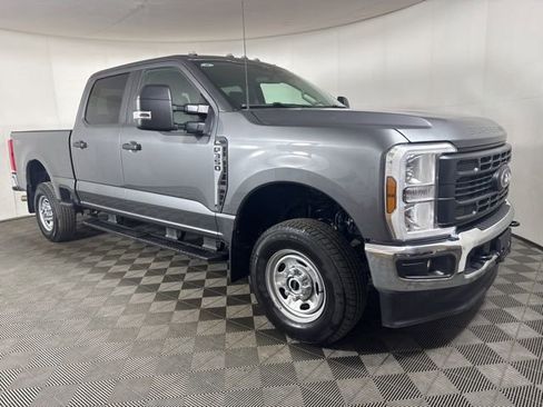 Used 2025 Ford F350 XL image 1