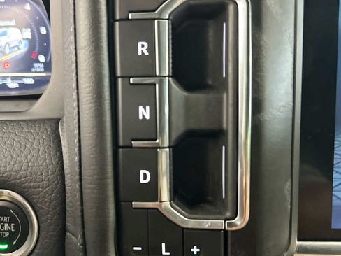Used 2022 GMC Yukon Denali AWD/4WD image 7