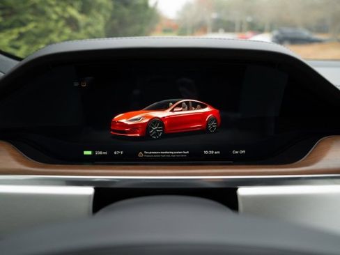 Used 2021 Tesla Model S Plaid image 21