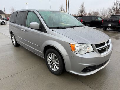 Used 2016 Dodge Grand Caravan SE