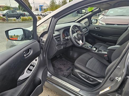Certified 2024 Nissan Leaf SV Plus image 14