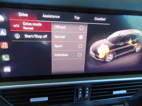 Used 2023 Porsche Cayenne AWD/4WD image 66