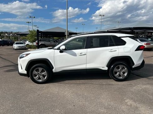 Used 2024 Toyota RAV4 XLE image 4