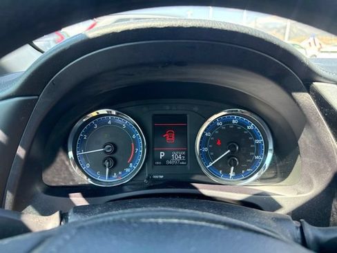 Used 2019 Toyota Corolla LE w/ Carpet Mat Package (TMS) FWD image 11
