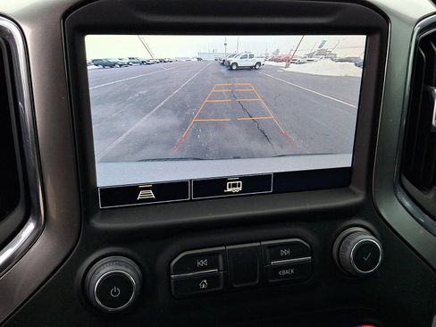 Used 2022 Chevrolet Silverado 1500 LT Trail Boss w/ Convenience Package II image 18