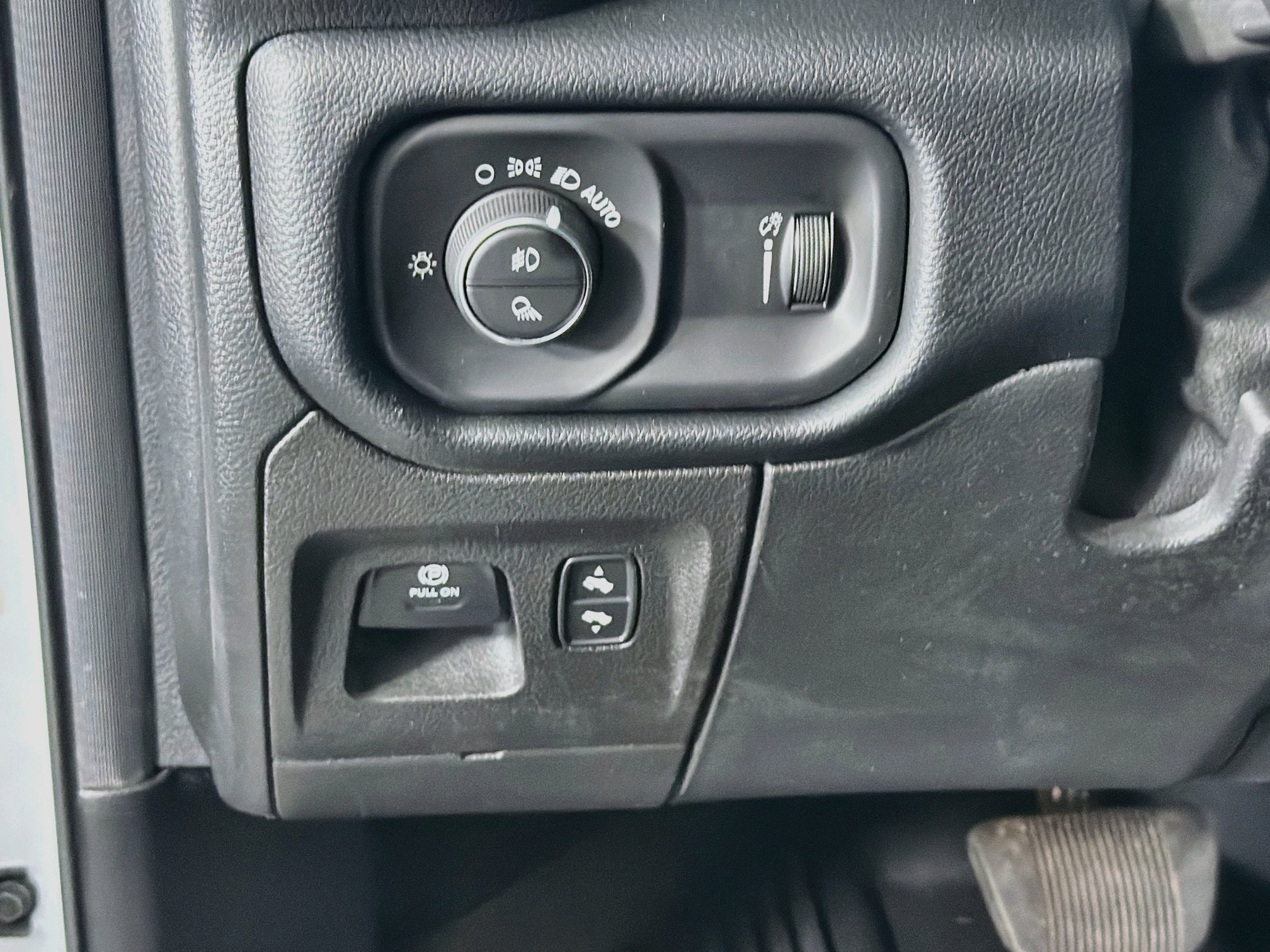 Used 2021 RAM 1500 Lone Star AWD/4WD image 17