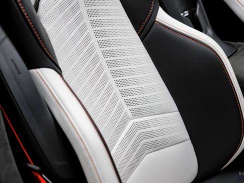 Used 2023 Chevrolet Corvette Stingray Premium Conv w/ Z51 Performance Package image 59