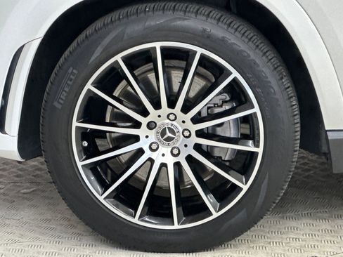 Used 2021 Mercedes-Benz GLE 580 4MATIC image 11