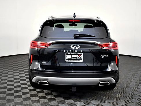 Used 2021 INFINITI QX50 Luxe w/ Cargo Package image 9
