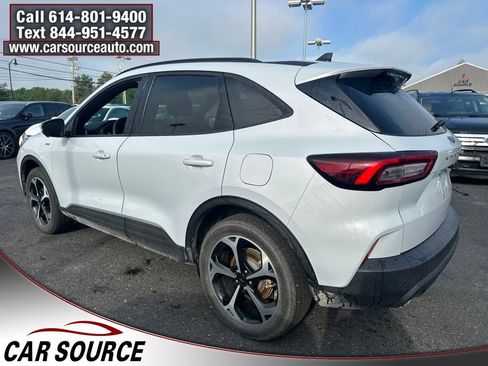 Used 2025 Ford Escape ST-Line Select w/ Tech Pack #2 AWD/4WD image 5