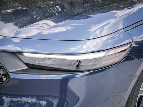 Certified 2026 Honda Accord SE image 6