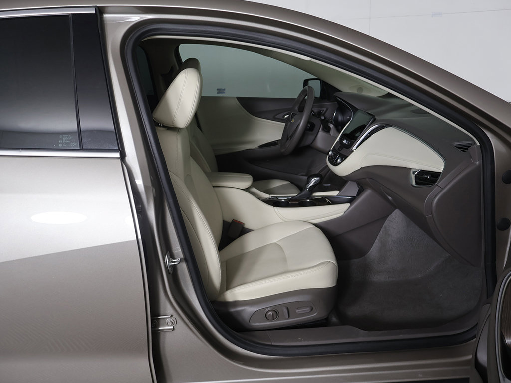 Used 2024 Chevrolet Malibu LT FWD image 31