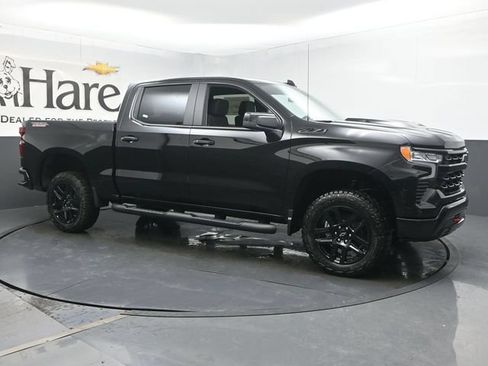 New 2026 Chevrolet Silverado 1500 LT Trail Boss w/ LPO, Dark Essentials Package AWD/4WD image 6