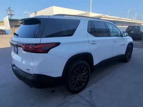 Certified 2023 Chevrolet Traverse RS FWD image 8