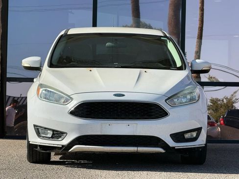 Used 2015 Ford Focus SE w/ SE Sport Package FWD image 20