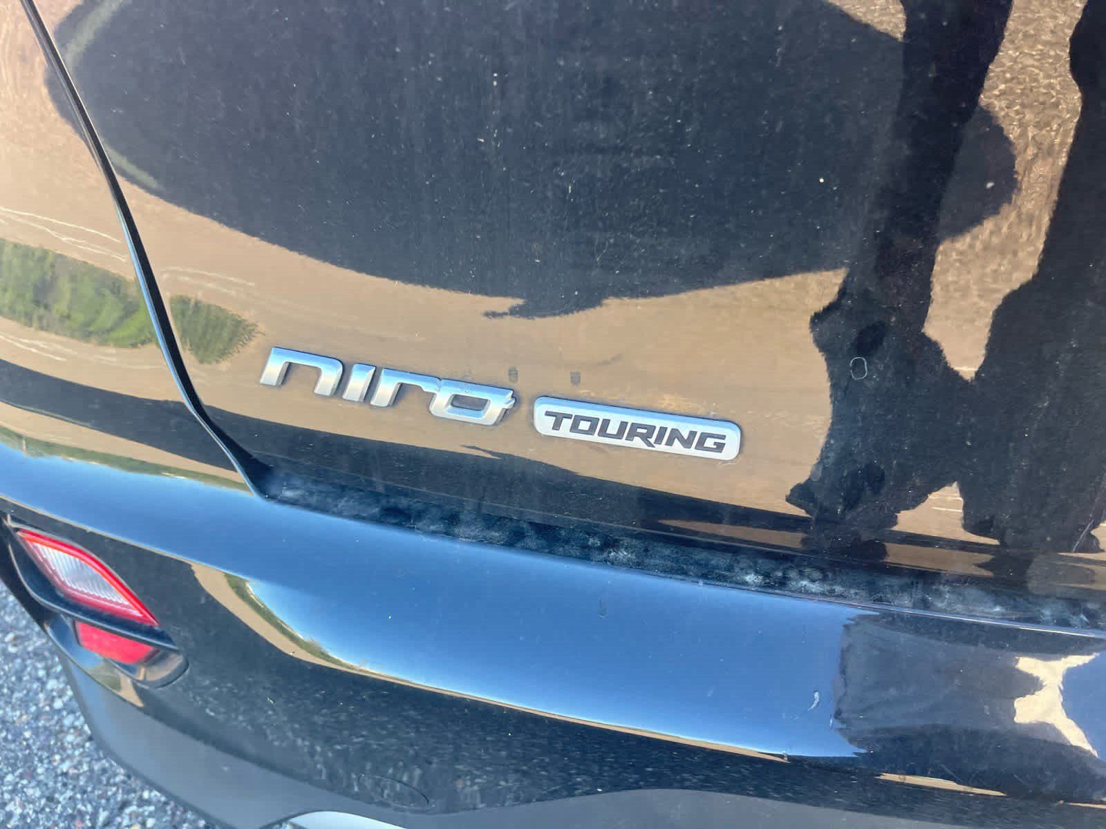 Used 2022 Kia Niro Touring Special Edition FWD image 7