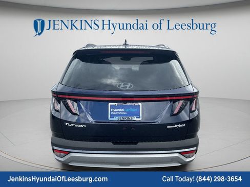 Certified 2025 Hyundai Tucson SEL AWD/4WD image 6