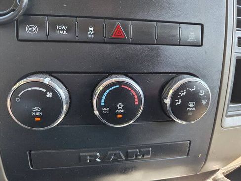 Used 2012 RAM 2500 ST w/ Chrome Appearance Group AWD/4WD image 30