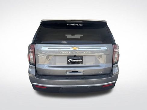 Used 2021 Chevrolet Suburban LT w/ LT Signature Package RWD image 7